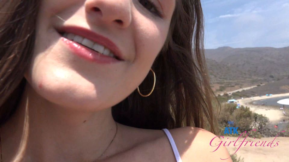 Violet Viper Outdoor Teen Exhibitionism & Tattoos Showdown