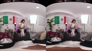 Penelope Woods - Scoring in Mexico City Oculus Quest 2 4K