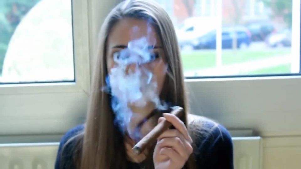 Movie title:Letty smoking cigar - Cigar, Cigar Smoking, Fetish.