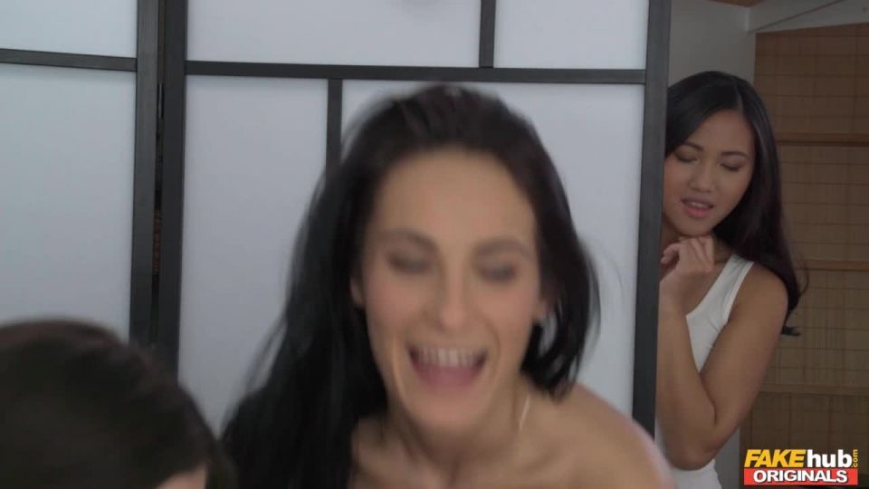 clip adulto gratis 20 Mayo Tailandés, Lexi Dona, Pequeño Caprice Accidental Lesbiana Masaje, orgasmo anal hardcore en el porno hardcore