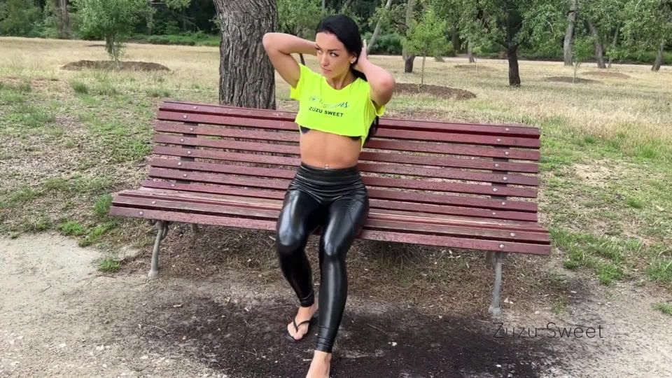 Video Zuzu Sweet Fuck Athlete In Public For Her Onlyfans Casting Fa...