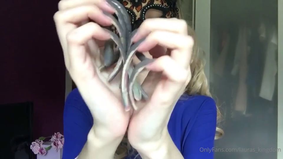 Femdom porn LaLaLaura LaLaLaura aka lauras_kingdom - 03-07-2022 OnlyFans Video - Christinas Kiwi Claw It has been requested that Christina put her claws to good use In video