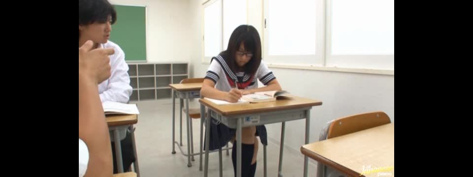 Awesome Schoolgirl Yuika Seno Daydreams Of A Threesome In Class Video Online Asian