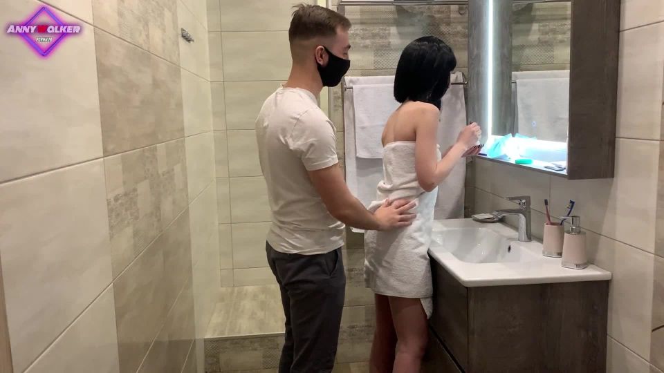 [Amateur] Fucked a friend's fiancee in the bathroom and she was late for the ceremony - Anny Walker