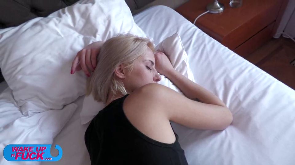 Amy Douxxx WakeUpNFuck - WUNF 330