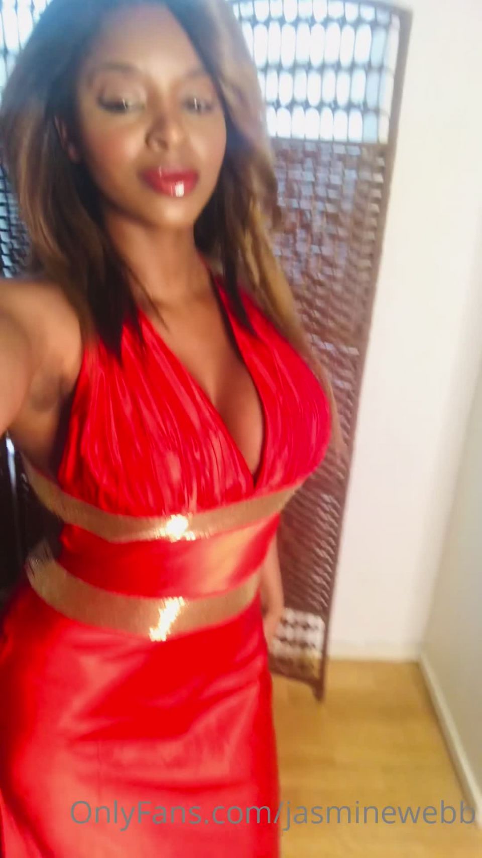 Onlyfans - Jasmine Webb - jasminewebb Let me be your valentine Ill suck the skin off your dick if thats not love I do - 14-09-2021