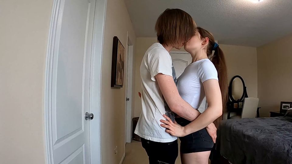 Amateur Young Couple Has A Passionate Encounter After Being Separated F