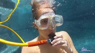 SexUnderwater e1247 Cadence Scuba Training (mp4)