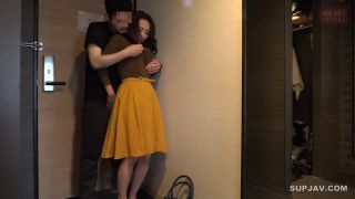 FC2PPV 3647520 【在籍確認】風俗サイトで話題の人妻熟女（Kさん）を指名。40代で圧巻の即勃起するエロ裸体予約必見 [有]