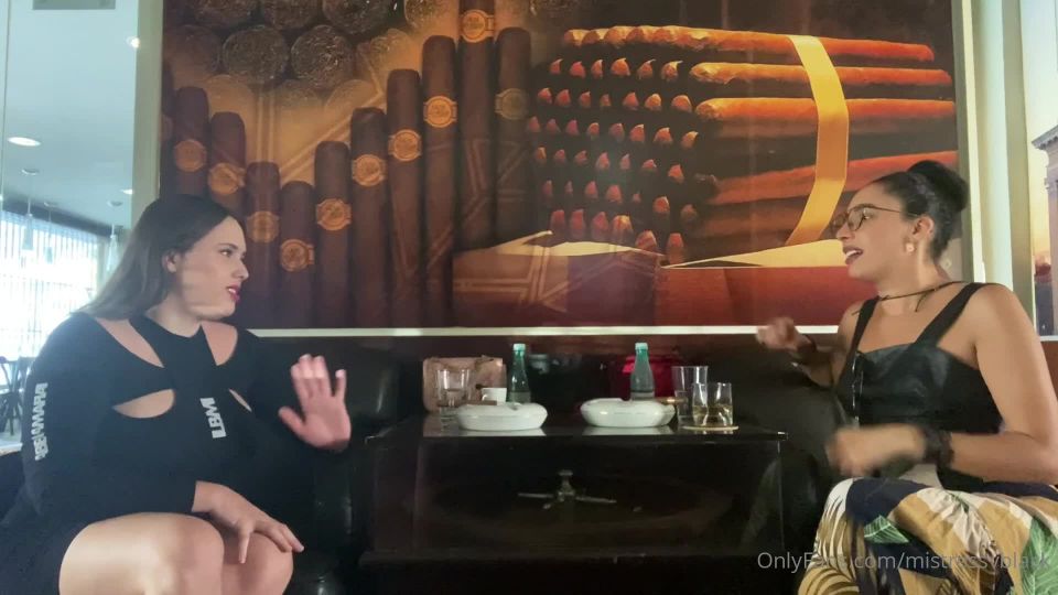 Mistress V Black Mistressvblack - imagine yourself at our feet human ashtray smoking com juliana imagine se aos nossos 20-08-2021