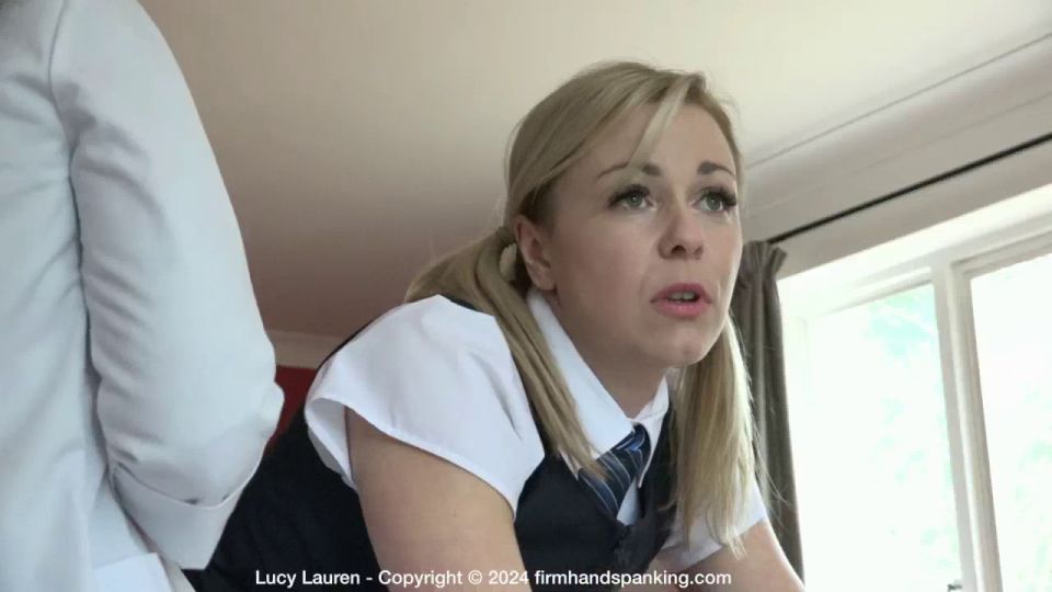 gratis en línea video 35 pelirroja fetiche FirmHandSpanking – Lucy Lauren – The Clinic – QA, página de Zoe en femdom porno