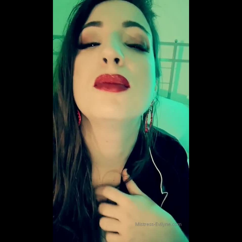 free adult clip 2 Mistress evilyne House party with bunch of guests | fetish | femdom porn motherless fetish