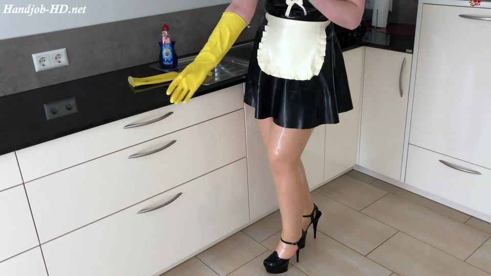 Your rubber housewife jerks your eggs empty – LatexDenise | handjob | handjob porn 