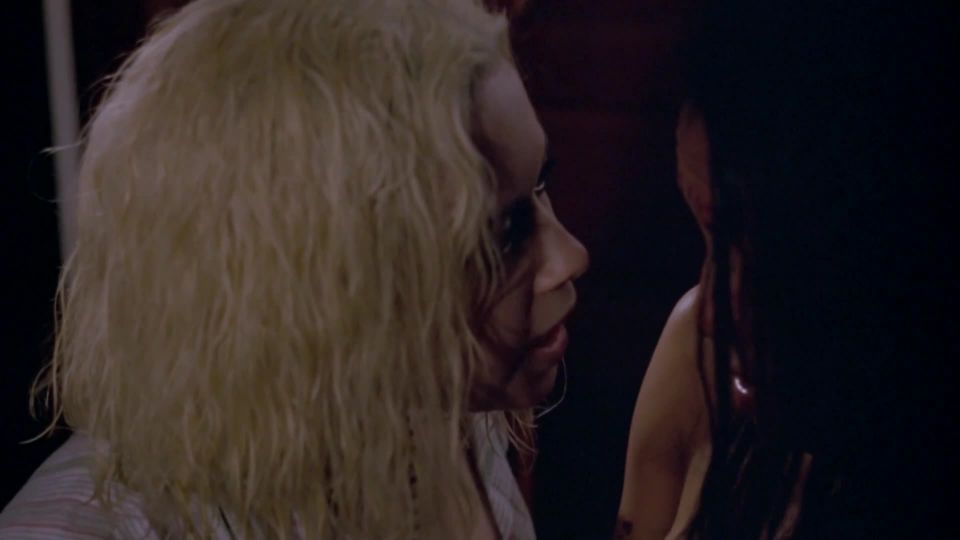 Maria Celedonio, Natasha Lyonne, Chera Bailey - Freeway 2 (1999) HD 1080p!!!