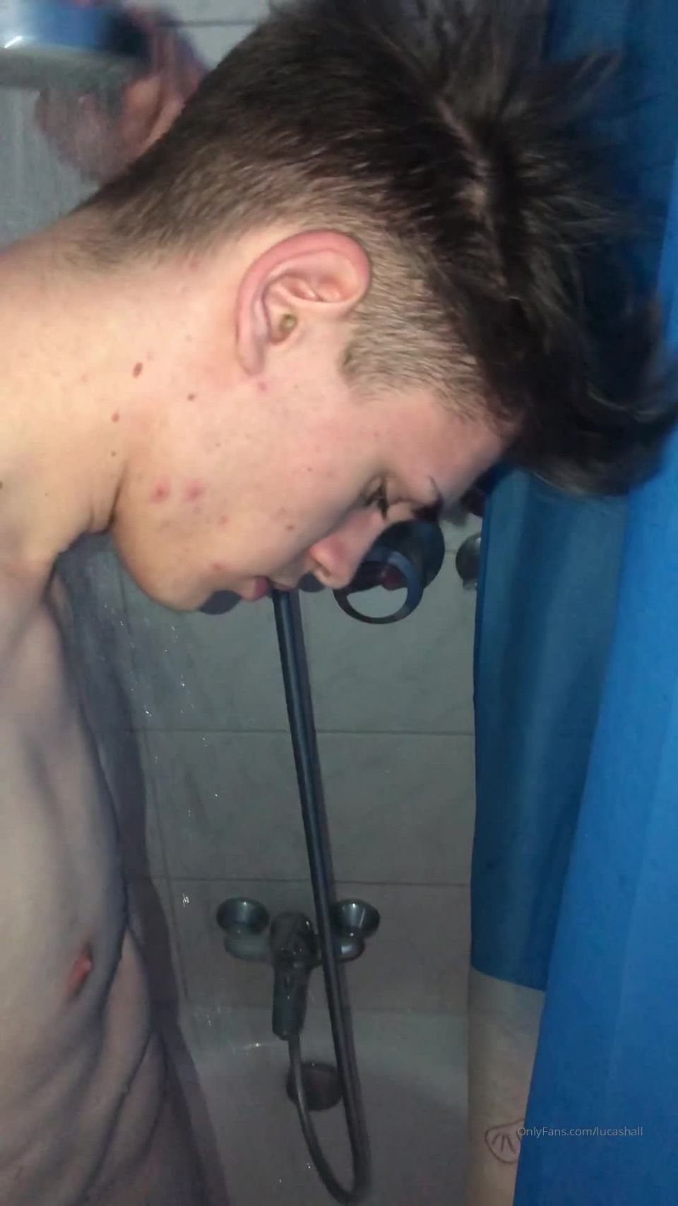 Lucas Hall () Lucashall - just taking a shower at home right after jerking off on my body there was so much cum and 06-04-2020
