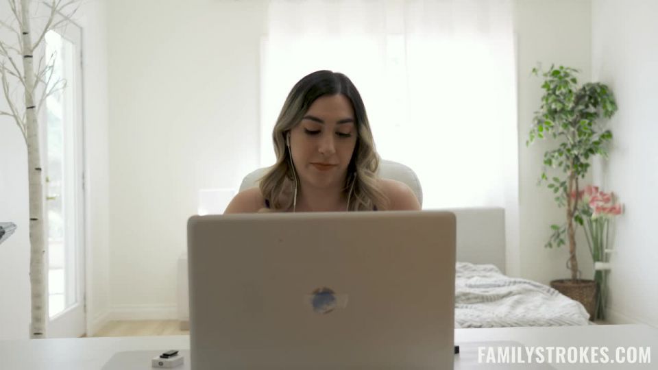 online video 35 mother in law femdom Lexi Grey, Karen Fisher - Fuck Online Schooling (HD), fetish on fetish porn