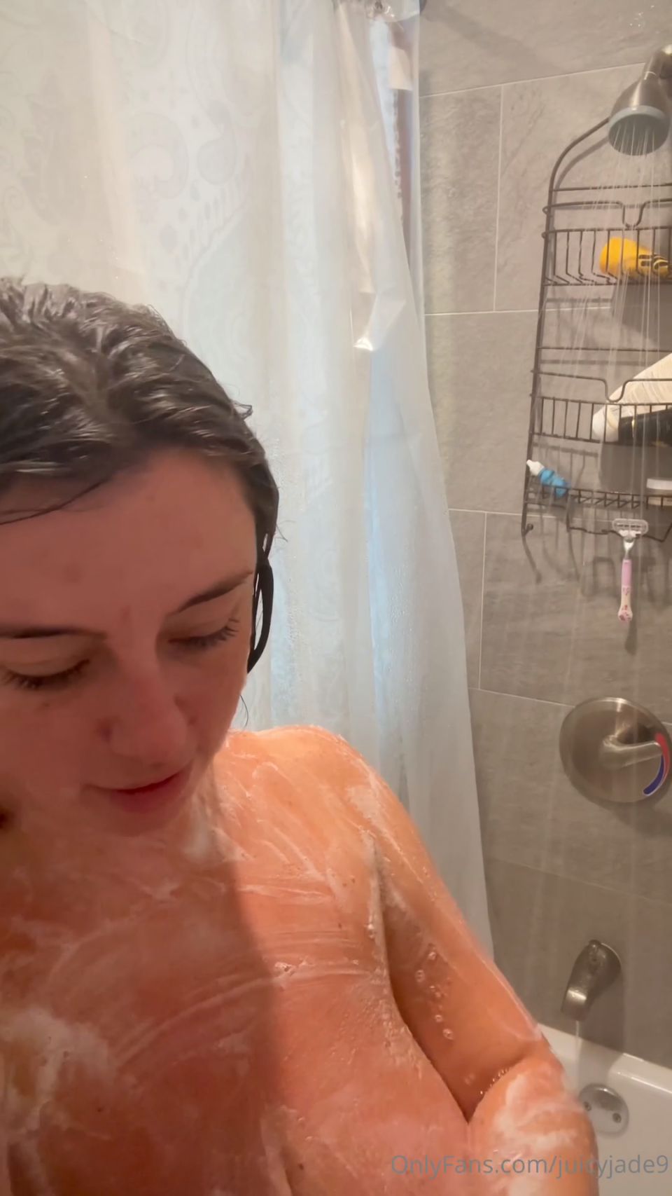 Lolosavo (juicyjade9) Ducha caliente de la mañana PPV Onlyfans (Porno de Amateur)