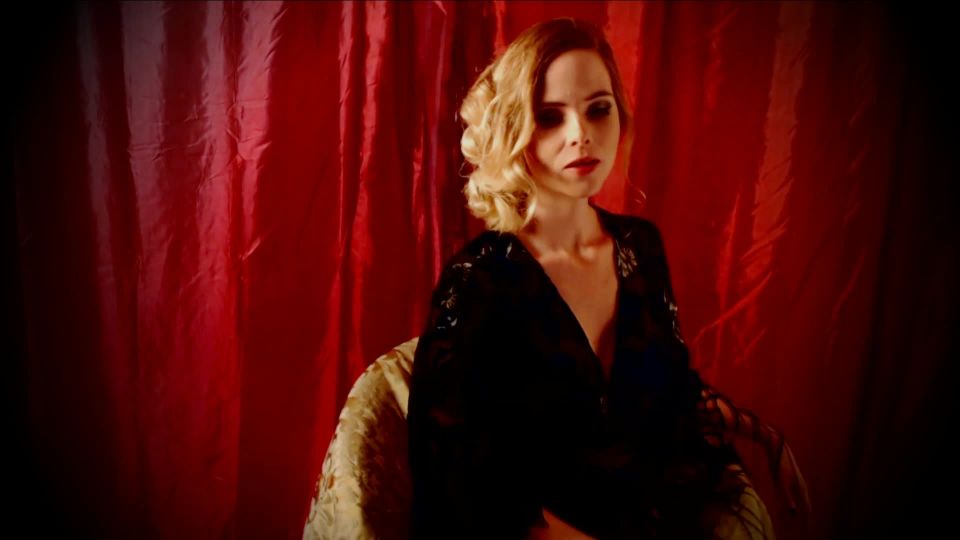 xxx video clip 6 condón usado fetiche femdom porno  Miss Bellerose – Youre no especial  charla sucia