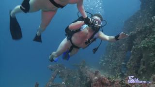 SexUnderwater e0494 Deep Wreck BJ (mp4)