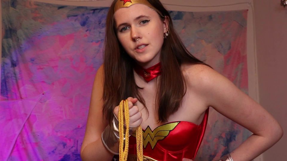 MadisynWood – Wonder Woman Saves You From Blue Balls fisting 