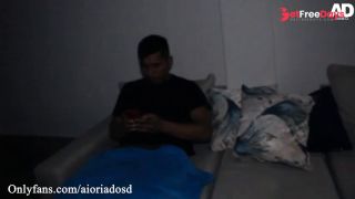 [GetFreeDays.com] Mi cuada me atrapa masturbandome en la sala y se me monta encima Adult Video February 2023