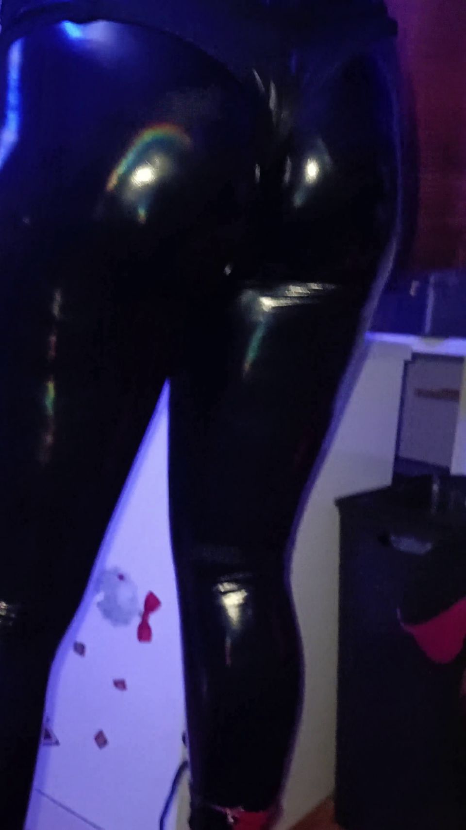 [GetFreeDays.com] MISTRESS LATEX ASS WORSHIP vr latex porn