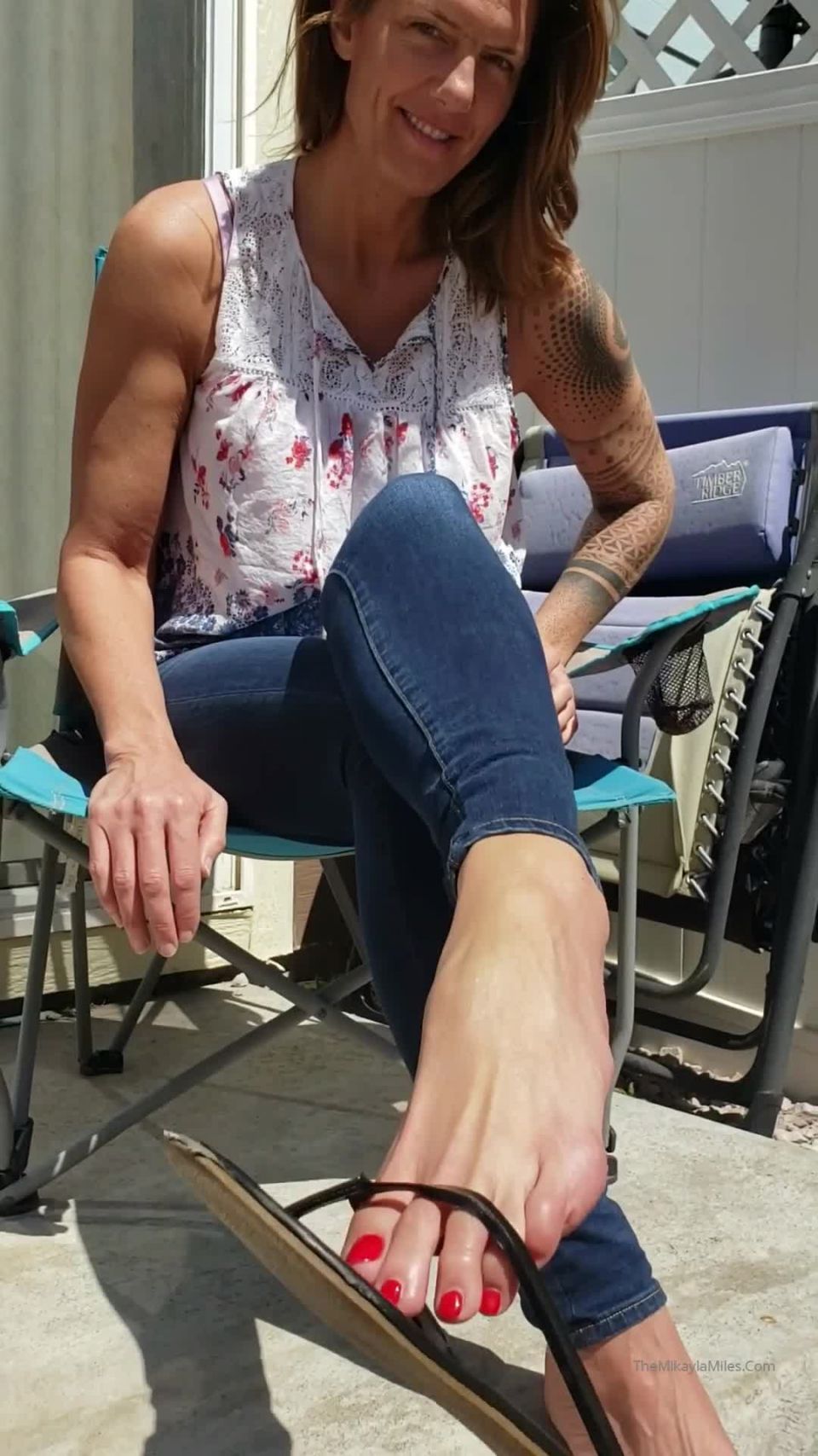 Mikayla Miles - Toe Spreading Wrinkled Soles for your tongue.