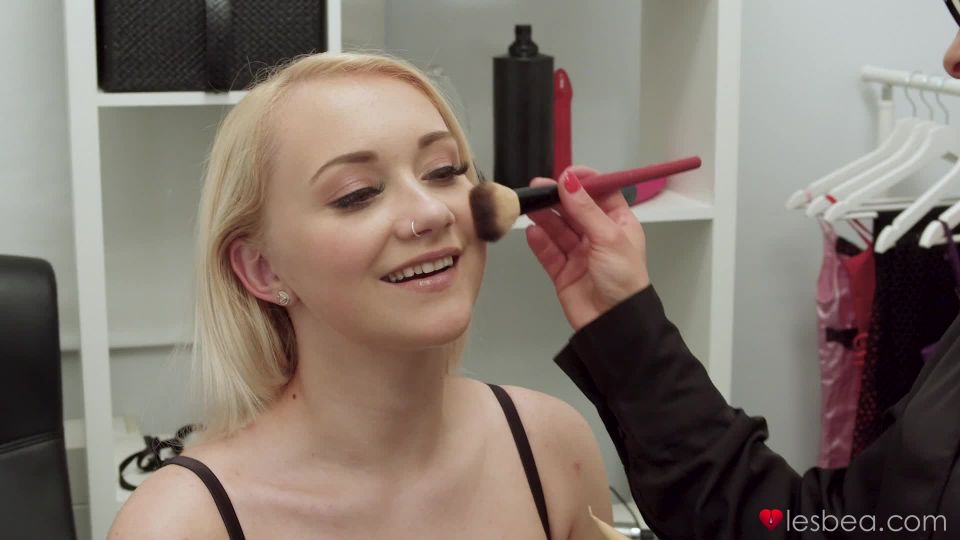 Lexi Dona Marilyn Sugar ~ Make-up artist fucks teen pornstar