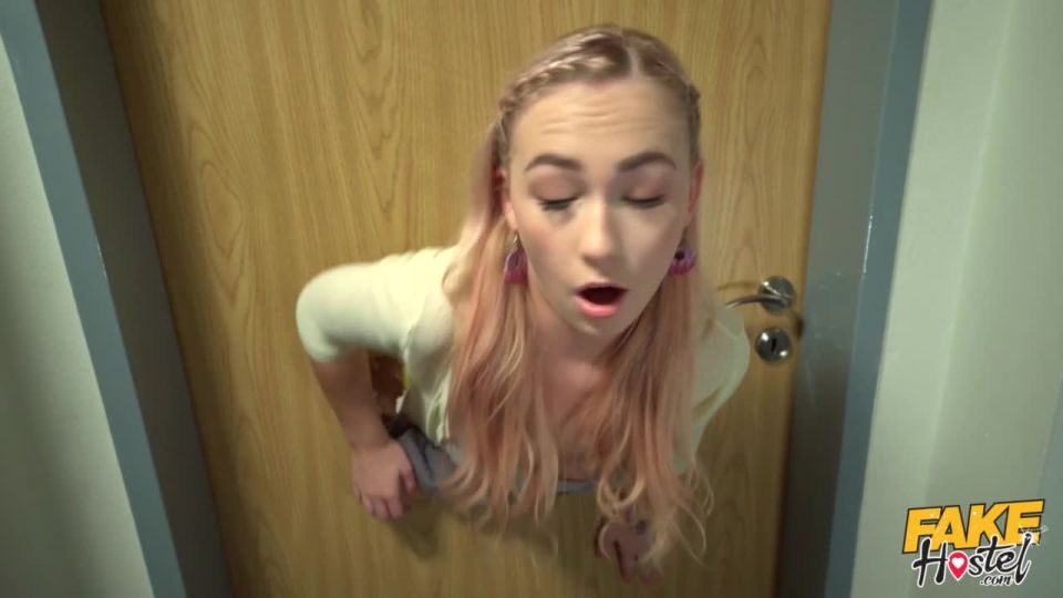 Stuck In A Door: Jenny Wild 720p HD