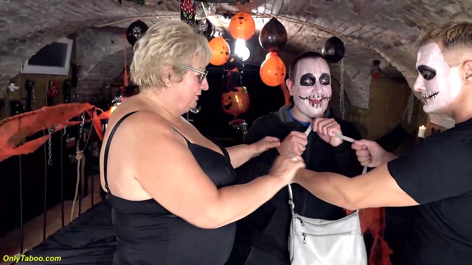 Bbw Mature Rough Fucked On Halloween