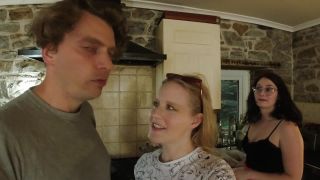 ELLY_S_BIRTHDAY_-_Thomas_Muse_-_EP11