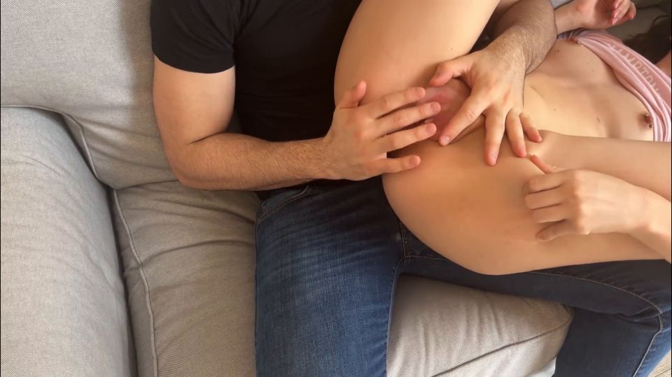 El perfecto coño de mascotas la lleva a sacudir el orgasmo El dulce martini [FullHD 1080p] 2025 fetiche