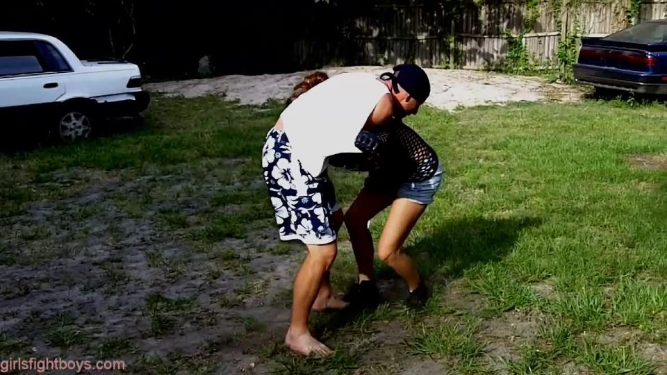 Girls Fight Boys – Upgrade vs. YouTube Guy Backyard Afternoon Fight – Outdoors, Mixed Fighting | ball abuse | femdom porn femdom footjob