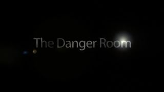 3D 09887 Men The Danger Room