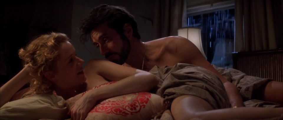 Penelope Ann Miller Nude - Carlito's Way 1993 HD