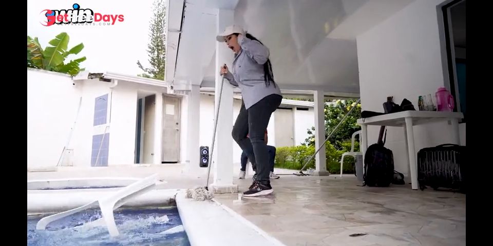 [GetFreeDays.com] My boss helps me out of the pool and convinces me to fuck him Laluceroficial Porn Stream March 2023