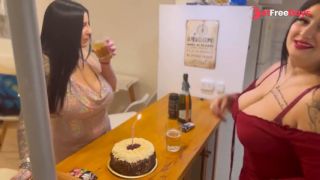 [GetFreeDays.com] MI amiga TETONA acaba de CUMPLIR sus 18 celebramos con la PIJA DURA de mi NOVIO Adult Video January 2023