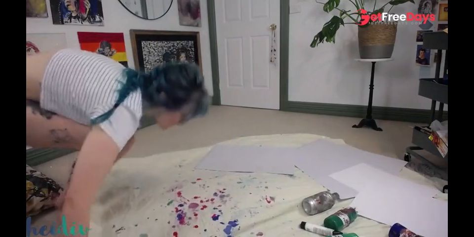 [GetFreeDays.com] Kinky weirdo getting messy with paint on her ass Adult Video June 2023