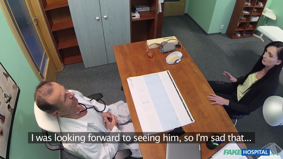 Swapped patient gives new doctor healthy dose of blowjobs and fucking - May 15, 2015