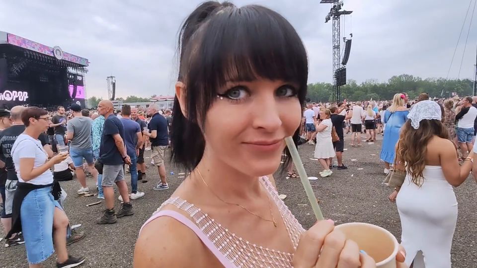 Video Festival Girl Fucked Hard In Campervan  Double CUM To Huge Sq...