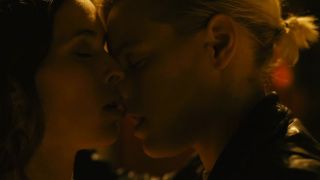 Natalie Krill Erika Linder fully nude in Below her mouth 2160p