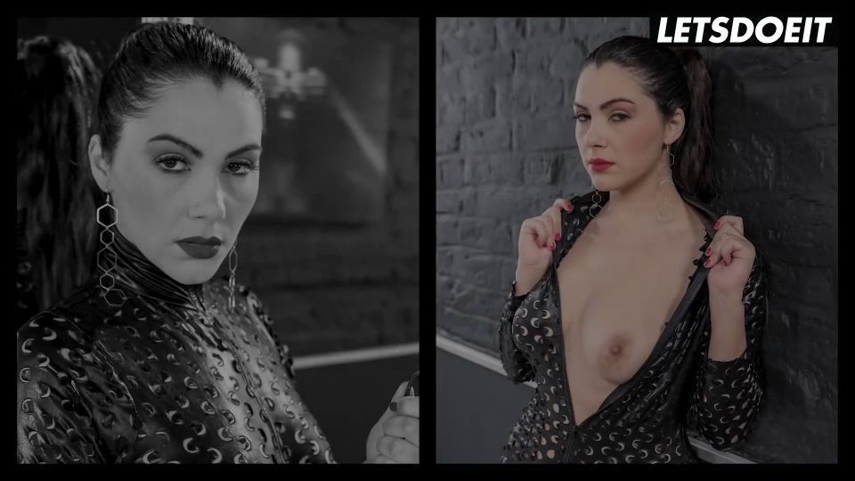 6235 Flawless Brunette - The Valentina Nappi Compilation