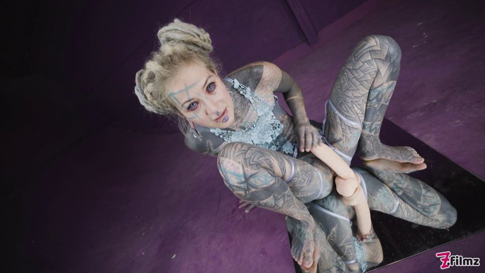 Z - Filmz 23 10 03 Anuskatzz juega con sí misma XXX 1080p MP4 - FETi SH - Ella misma