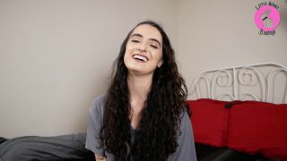 Pequeño Conejo B - Transmisión Septiembre - Escogidos Idiotas - Instrucción fuera - Hablando