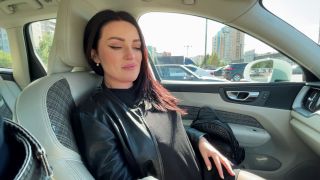 Passersby Interfere With A Blowjob In The Car