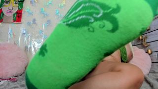 adult video clip 42 bbw licking feet porn | St Pattys Day Sock and Feet Fetish | bbw