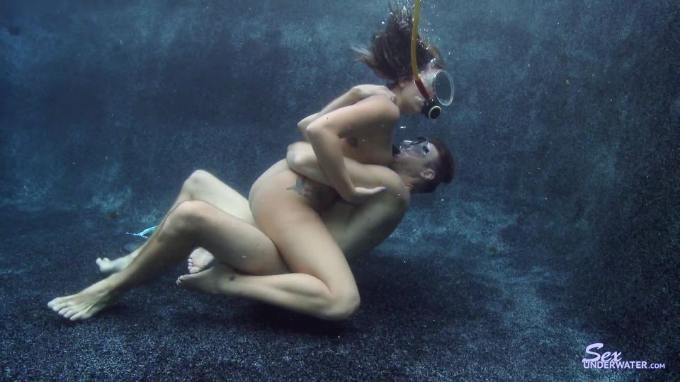 SexUnderwater e1256 Hayden's Swim pt  2 (mp4)