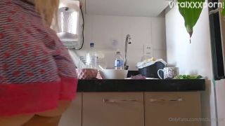  mc MC Bandida Curvy Goddess Teasing in the Kitchen in her lingerie and short dress in this OnlyFans video MC BANDIDA