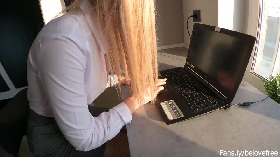 A Beautiful Secretary Surrendered To The Boss Like A Slut 1080p