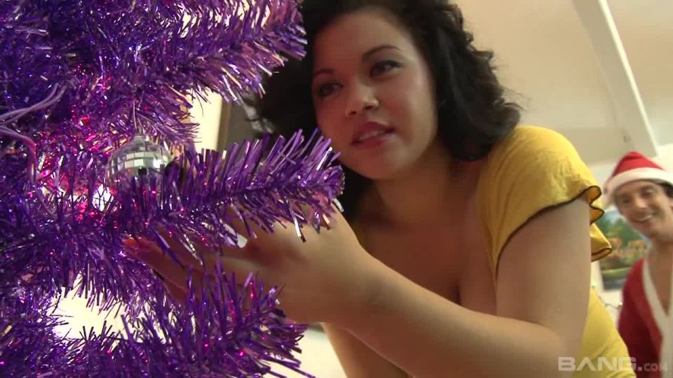 Kat Major Gets Eaten Fucks And Sucks Favorite Santa For Dirty Holiday … Asian!